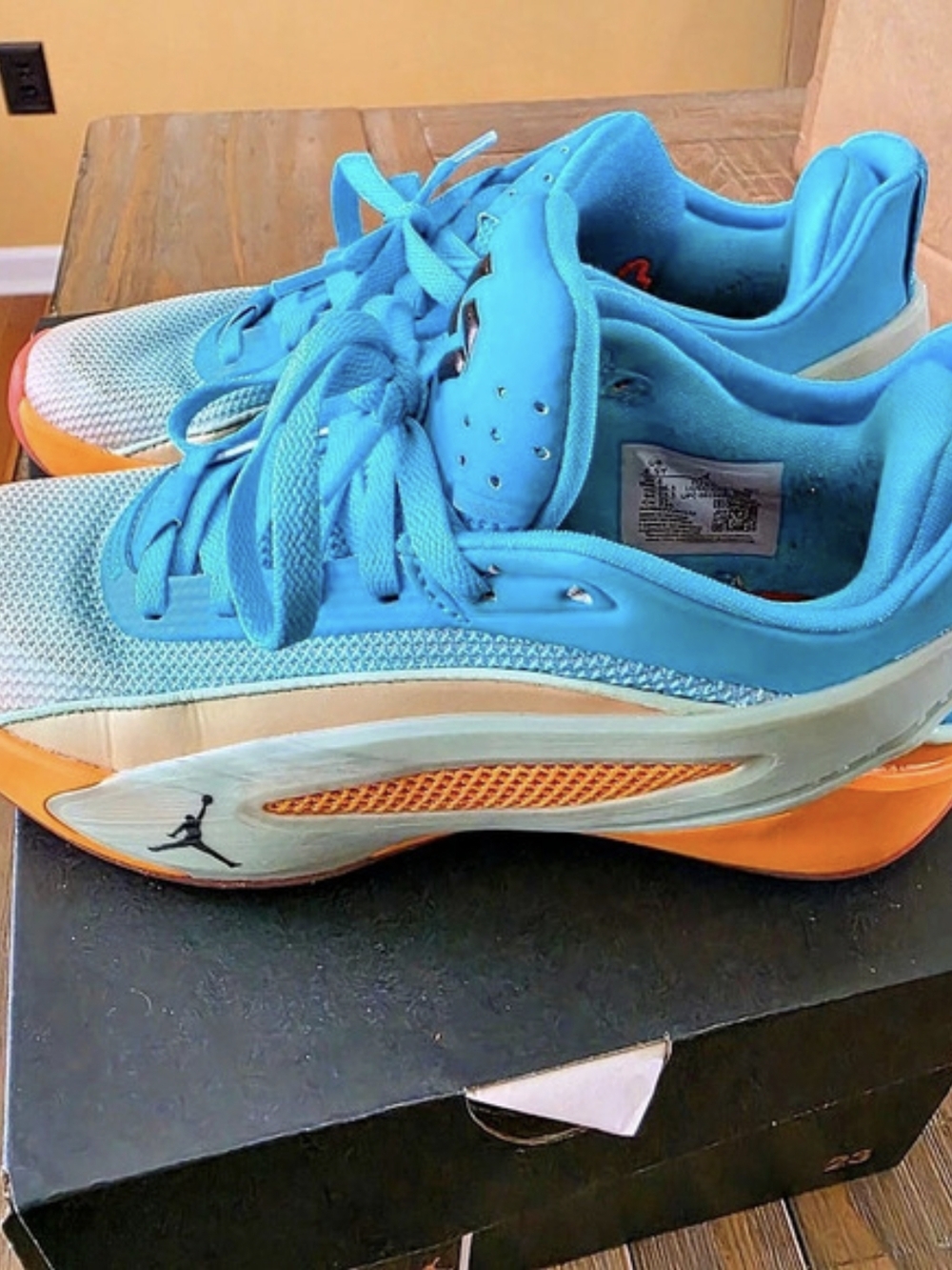 Jordan Luka 5  Athletic Shoes Blue & Orange US 4.5